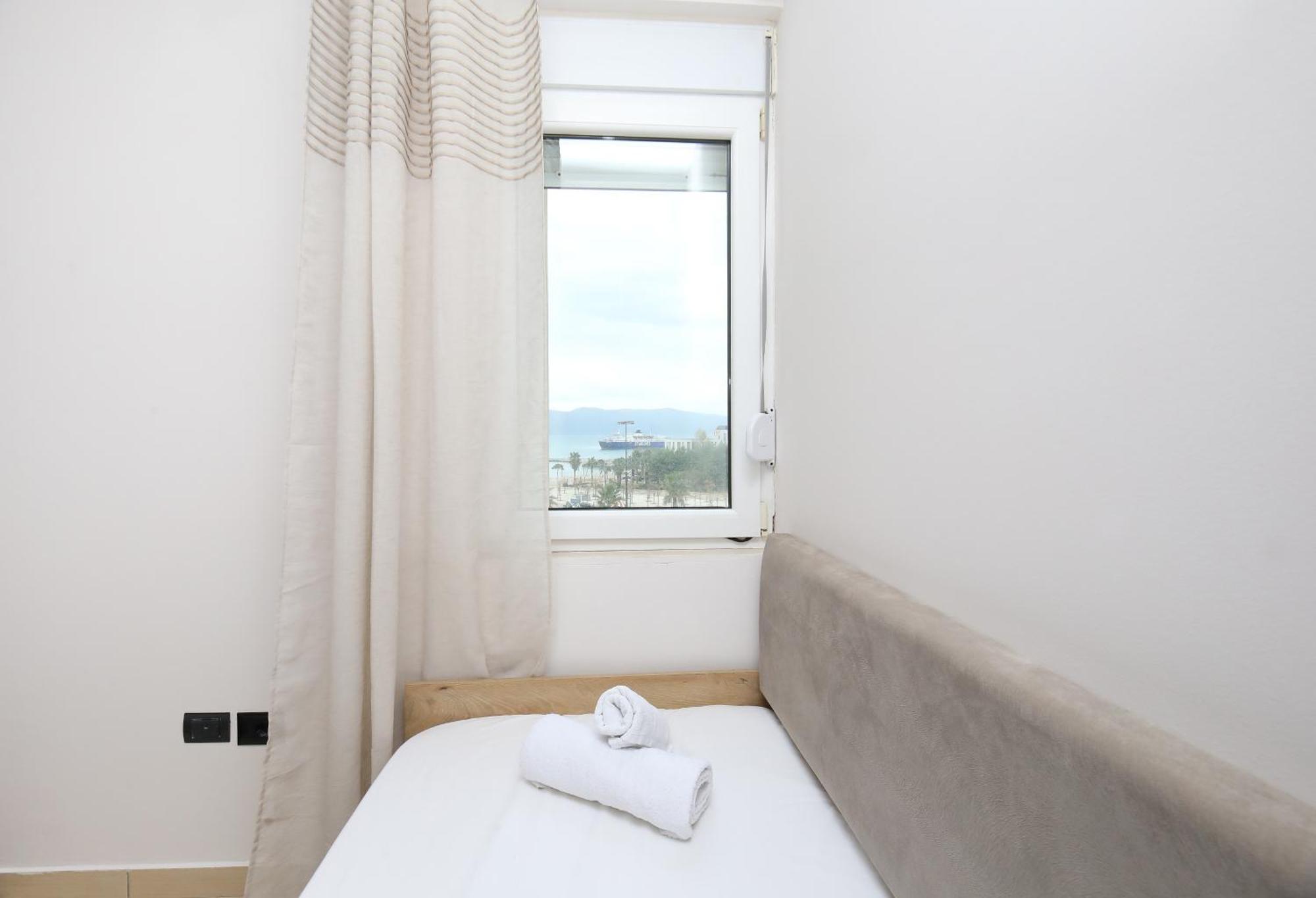 Keli'S Place Vlore Bagian luar foto