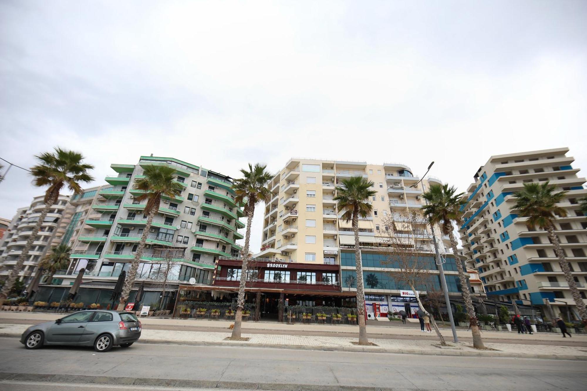 Keli'S Place Vlore Bagian luar foto