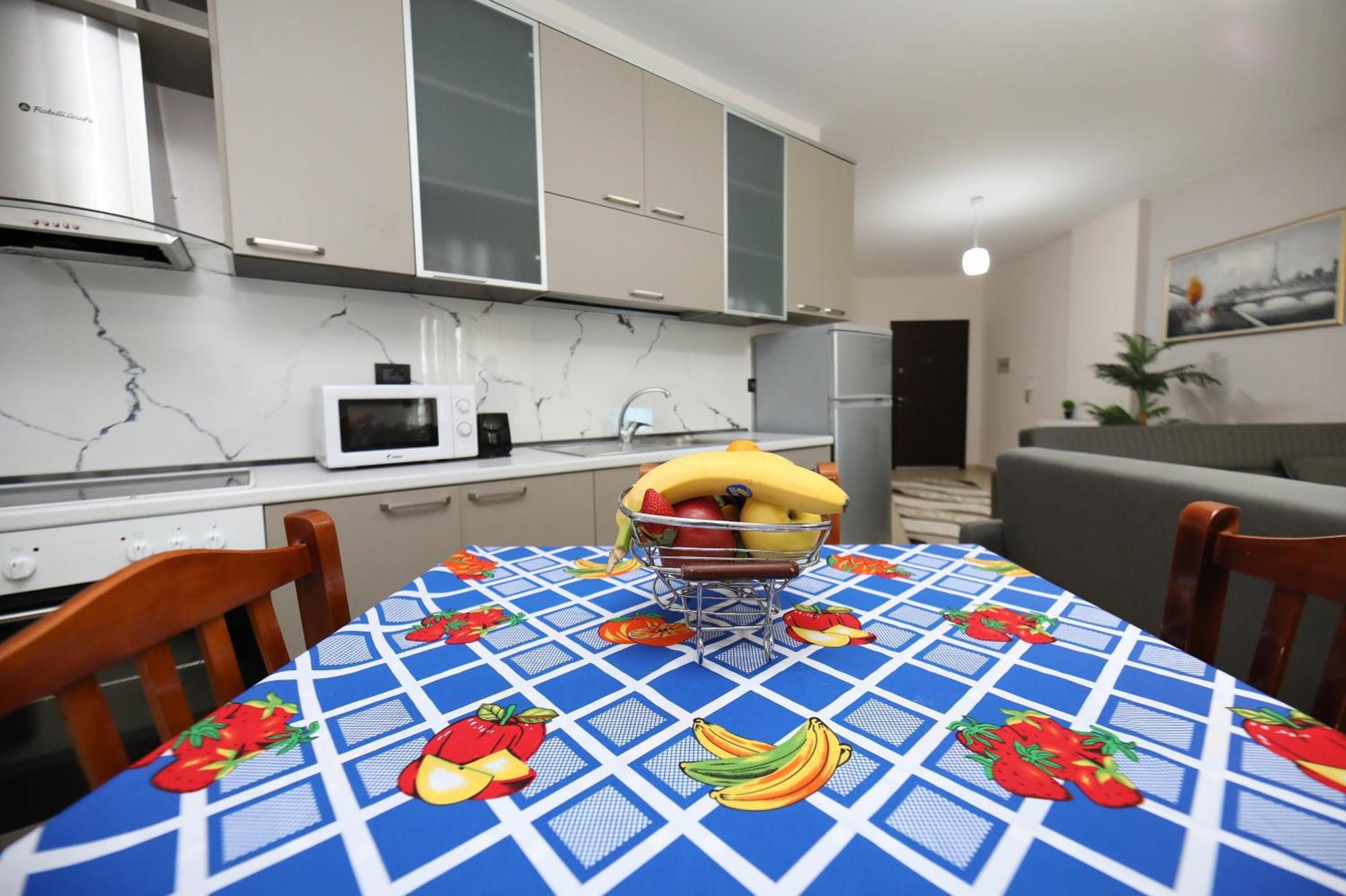 Keli'S Place Vlore Bagian luar foto